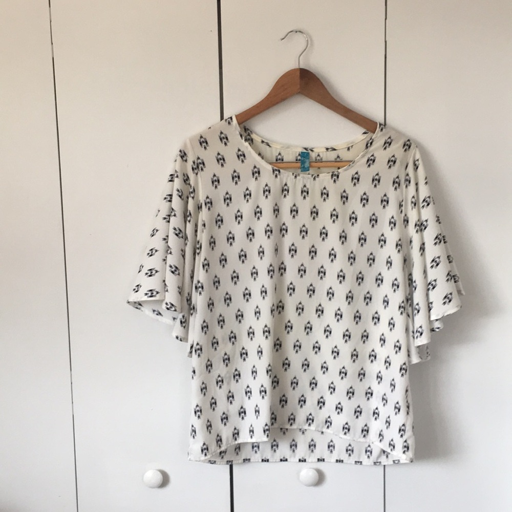 Romantic Flutter Sleeve Top